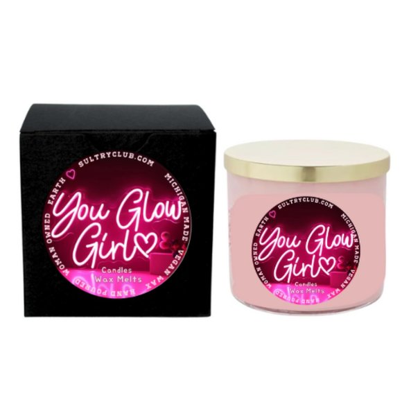 YOU GLOW GIRL! 3 WICK CANDLE - Picture 2 of 3